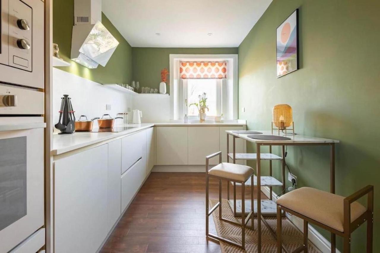 Arbroath Luxury Apartment In Mcm Style Exterior photo